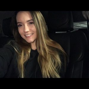 Meet your Posher, Ariana